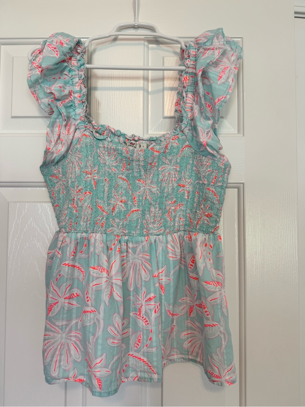 Vineyard Vines Smocked Ruffle Sleeve Tropical Print Top Size Large- Mint & Coral